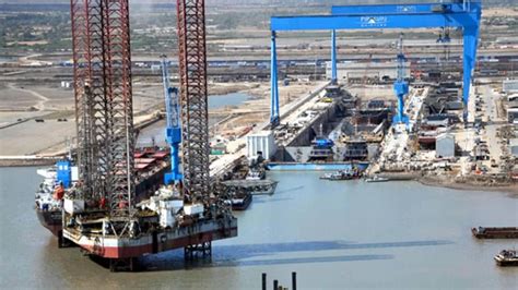 Pipavav Shipyard Indias Shipbuilding Giant Awakens Indian Defence