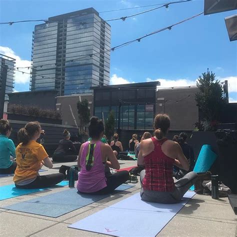 Top 7 Spots for Rooftop Yoga This Summer | UrbanMatter