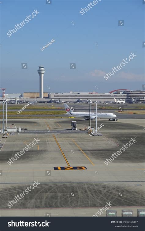 131 Haneda Airport Terminal 3 Images, Stock Photos & Vectors | Shutterstock