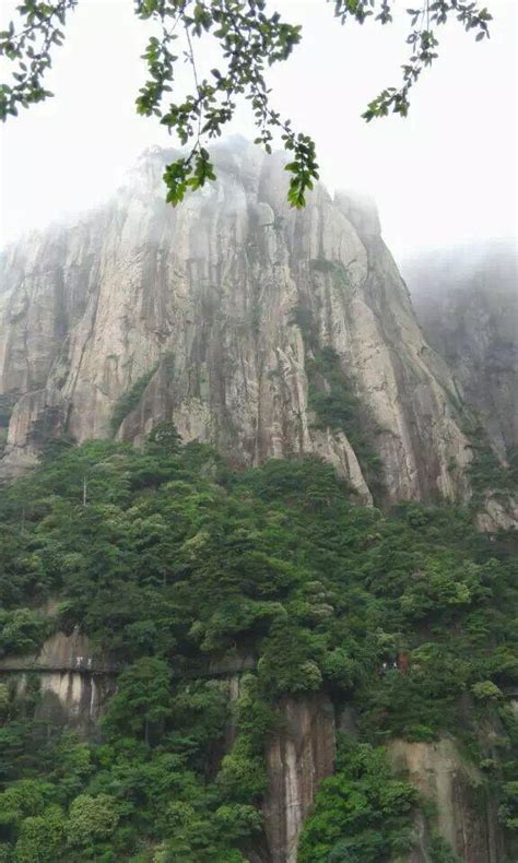 地到無邊天作界，山登絕頂我為峰！世間無雙福地，江南第一仙峰！ 每日頭條