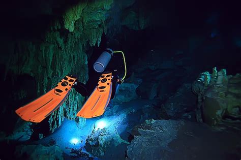 Premium Photo Diving In The Cenotes Mexico Dangerous Caves Diving