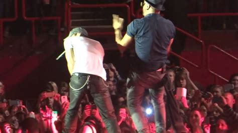 Enrique Iglesias 21 Novembre 2014 Sex And Love Tour Paris Bailando