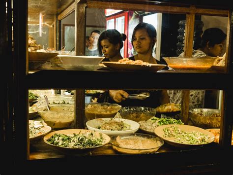 The Best Warungs In Canggu For Delicious Indonesian Food | Almost ...