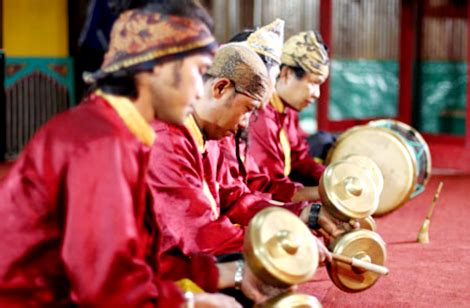 Mengenal Talempong, Alat Musik Tradisional Minangkabau - KBK | Kantor ...