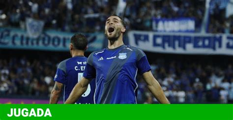 Emelec venció 2 0 a Delfín y avanza firme en LigaPro