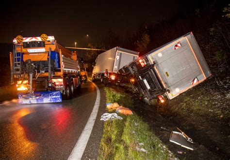 Lkw Unfall Auf Autobahn Unsertirol