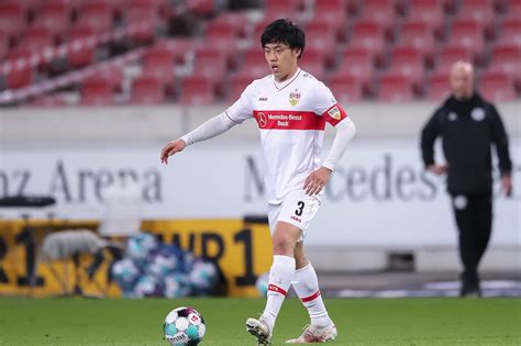 遠藤航、シュトゥットガルトの新主将に正式決定！指揮官「責任を負える選手」 サッカーキング