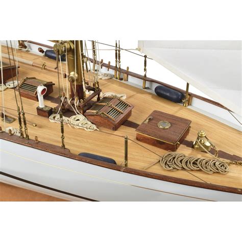 Amati Model Yacht Dorade Baukasten 1 20