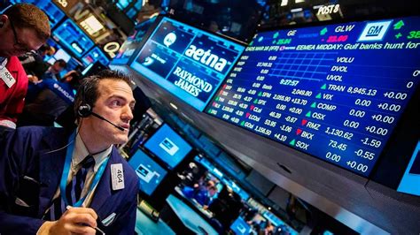 Las acciones argentinas en Wall Street suben hasta 6 el riesgo país