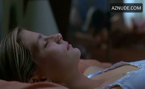 Piper Perabo Breasts Scene In Lost And Delirious Aznude