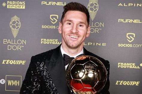 L Ottava Meraviglia Di Leo Messi La Pulce Si Aggiudica Il Pallone D