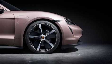 Porsche Taycan Basisversion Sport Elektroauto Schnell Wie Tesla Model