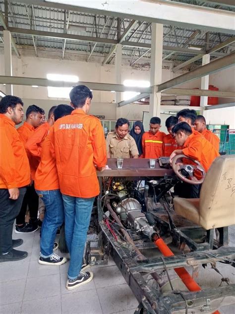 Semangat Masyarakat Paser Mengikuti Pelatihan Di Blk Dinas Tenaga