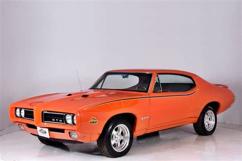 1968 Pontiac GTO | Volo Museum