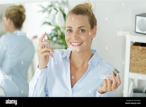 Female Perfum Hi Res Stock Photography And Images Alamy