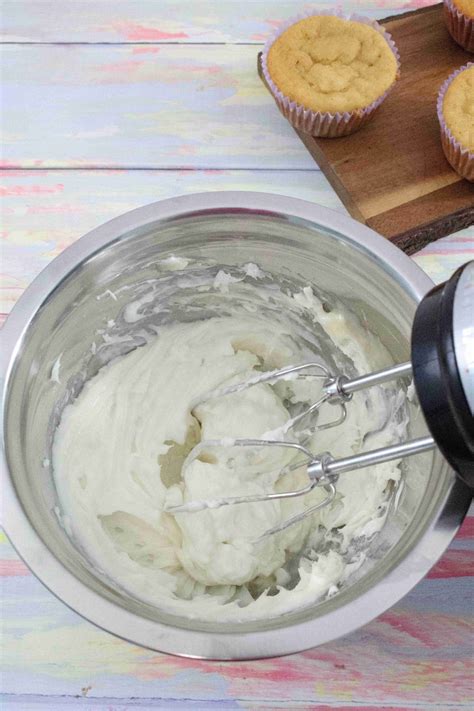 Super Easy Dairy-Free Cream Cheese Frosting