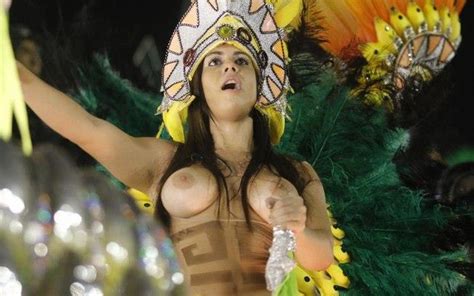 Carnaval Porno Famosas Peladas Nuas No Desfile Xv Deos Porno