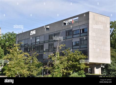 Le Pavillon Suisse Situé Dans La Cité Internationale Universitaire De