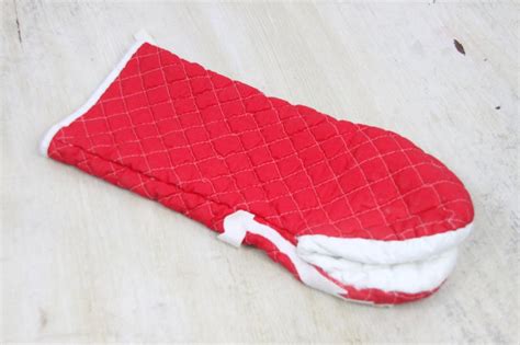 Vintage Santa Oven Mitt Hot Pad Wall Art Fabric Hot Pad Etsy