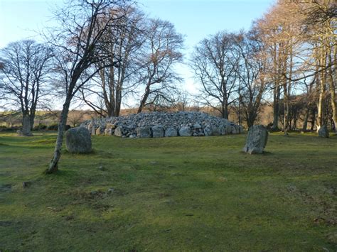 Clava Cairns | Visit Inverness Loch Ness