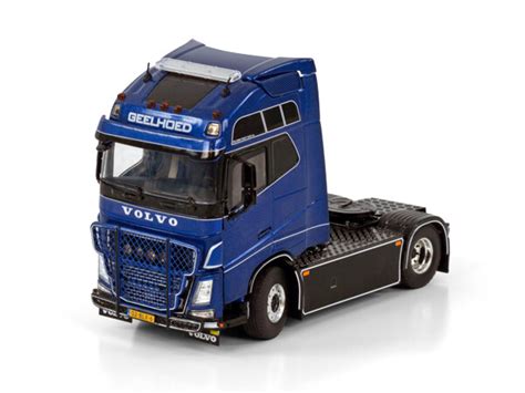 Geelhoed VOLVO FH 4 GLOBETROTTER XL 4X2 WSI Models