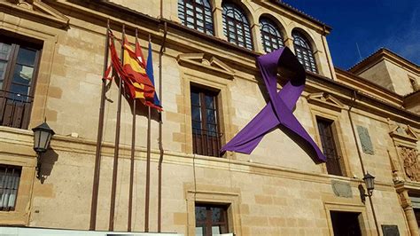 ¿por Qué Se Utiliza Un Lazo Morado Como Símbolo Del Día De La Mujer