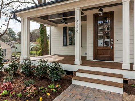 41 Rustic Farmhouse Front Porch Decorating Ideas Godiygo