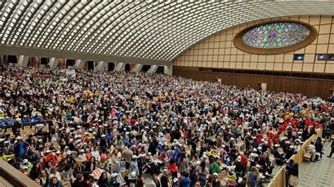 I Bambini Incontrano Il Papa Dalla Toscana