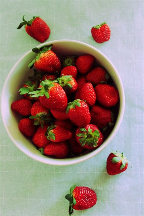 Strawberry Jam Just 3 Ingredients No Pectin Living Smart And Healthy