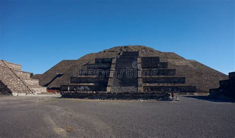 Pyramid of the Moon, Mexico Stock Photo - Image of sacred, civilization: 227899616