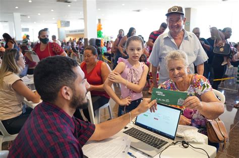 Governo De Goi S Entrega Cart Es Do Aluguel Social Em Aparecida