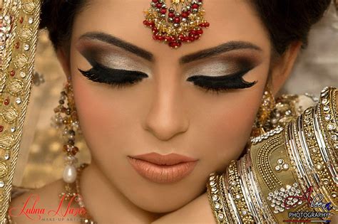 Pakistani Bridal Eye Makeup Pics 2013 Wavy Haircut