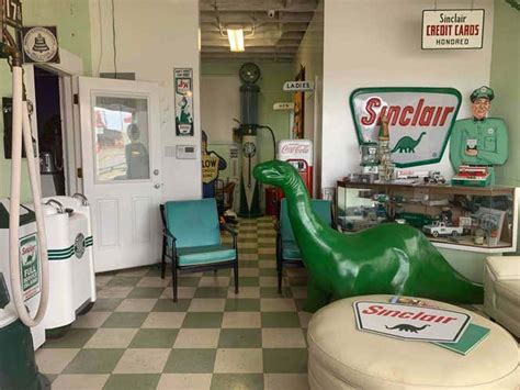 Photo Of Historic Sinclair Gas Station Roadtrippers