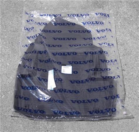 Volvo Xc60 Rubber Floor Mats Oem 2010 2017 Voluparts