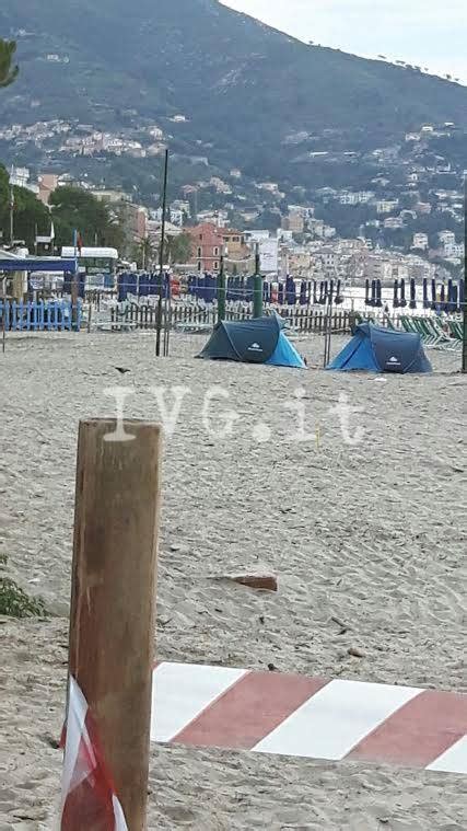 Tendopoli Sulla Spiaggia Libera Di Alassio Ma Ora Cambia Tutto Ivg It