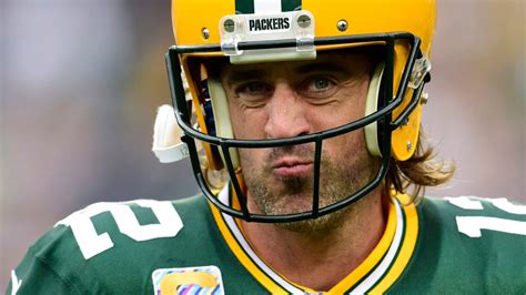 Aaron Rodgers Says Hes Playing Week 13 Against The Bears