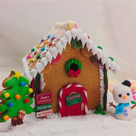 Gingerbread House Kit