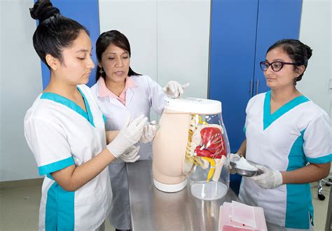 COLEGIO DE ENFERMEROS DEL PERÚ INVITA A NUESTROS ESTUDIANTES AL