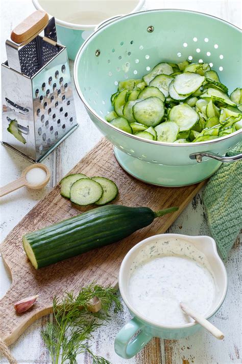 Gurkensalat Mit Joghurt Dressing Emmikochteinfach