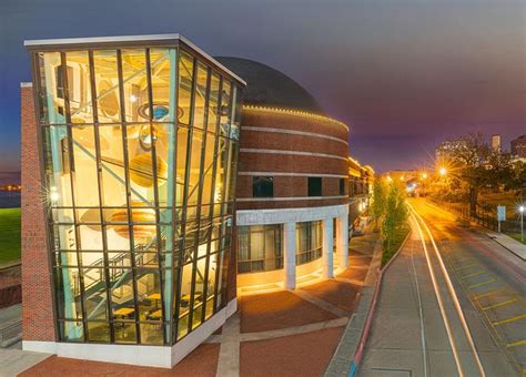 Louisiana Art & Science Museum opens new full-dome planetarium show ...