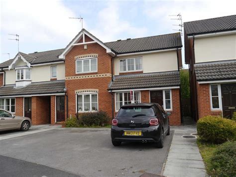 Tiverton Drive Wilmslow Cheshire 2 Bed House To Rent 1 300 Pcm