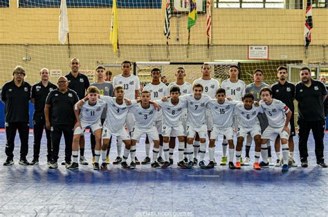 Santos FC on Twitter TÍTULO NO FUTSAL A equipe Sub 16 do Peixe