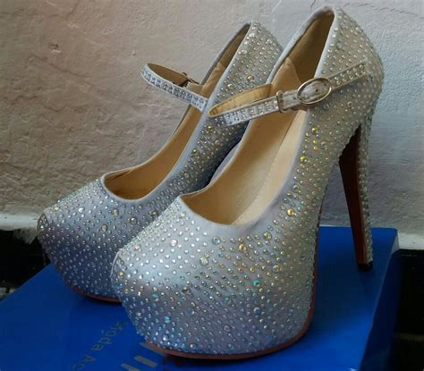 Venta Tacones Con Plataforma Plateados En Stock