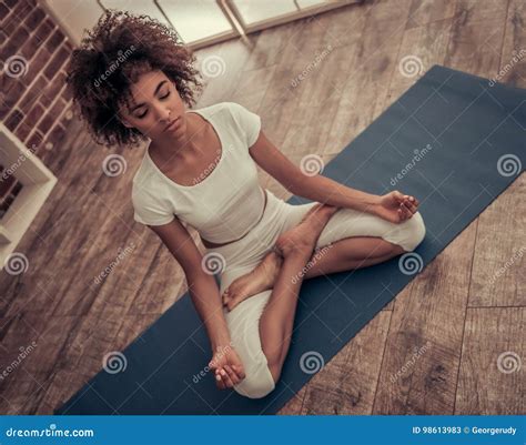 Afro American Girl Doing Yoga Stock Image Image Of Care American