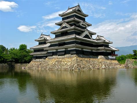 Matsumoto Castle Matsumoto J Is One Of Japan S Premier Historic