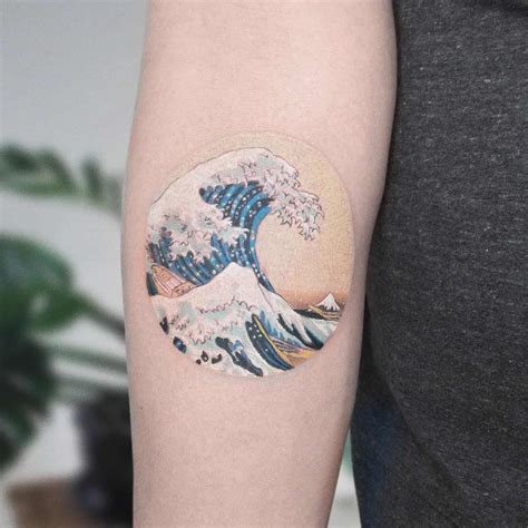 30 Wonderful Wave Tattoo Ideas For Men And Women In 2022