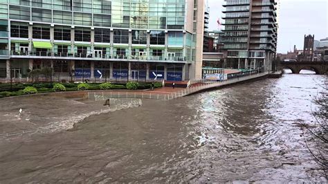 Salford Manchester Flooding Boxing Day 2015 Lowry Hotel Youtube