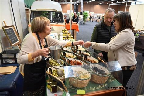 Les Halles Du Velay Se Pr Parent Le Rendez Vous Gourmand Et Festif