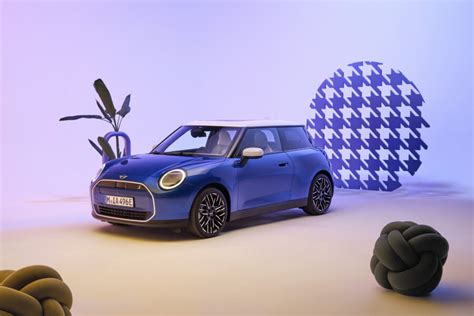 Der Neue Elektrische Mini Cooper Ev 2024 Retro Chic Mit Der Zukunft Im