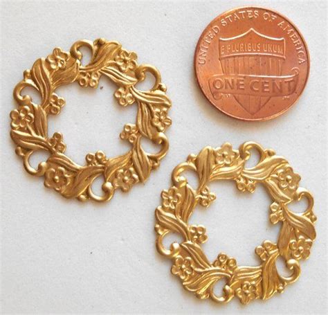 2 Raw Brass Floral Wreath Stampings Charms Pendants Connectors Rings Ornaments 26mm Made